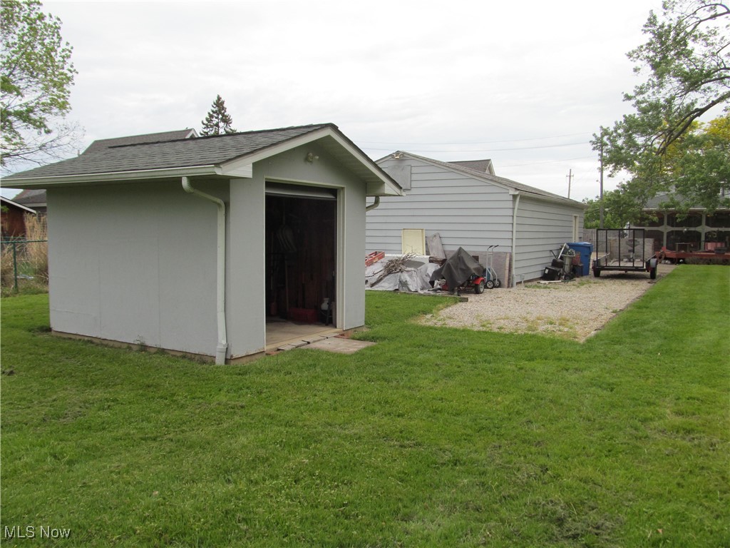 260 E 293rd Street, Willowick, Ohio image 19