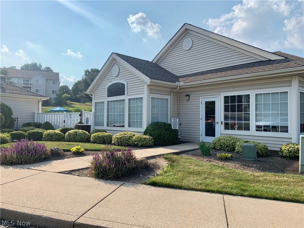 Brookledge Commons Condos - Residential Lease