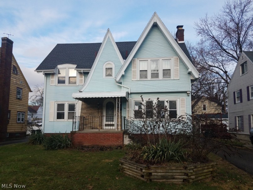 Case # 412-711718. Non Profit and owner occupants until June 7, 2018. NAID# required to show/enter bids. Bidding and Instructions regarding forms, bidding process, repair escrow are location on Hud's website. Buyer is responsible for any/all inspections and to assume any/all violations and/or repairs. Buyer responsible for due diligence, inquiry of all property information. Insurability subject to buyer's appraisal (IE & IN properties only)
