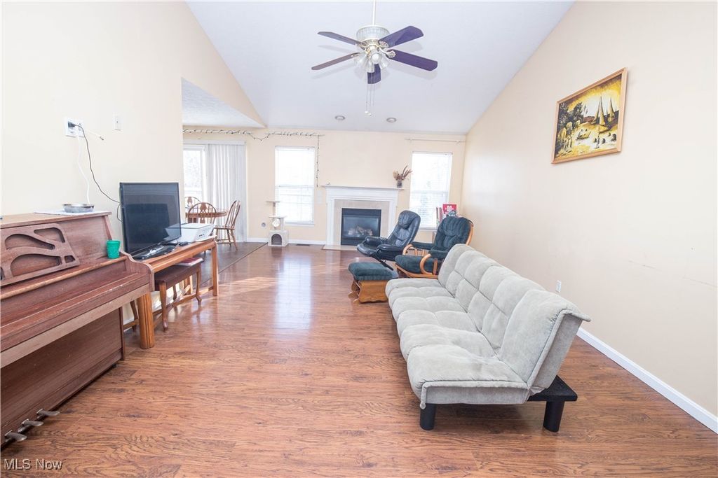 Photo of 1138 Ledgestone Drive, Wadsworth, OH 44281 (MLS # 5184527)