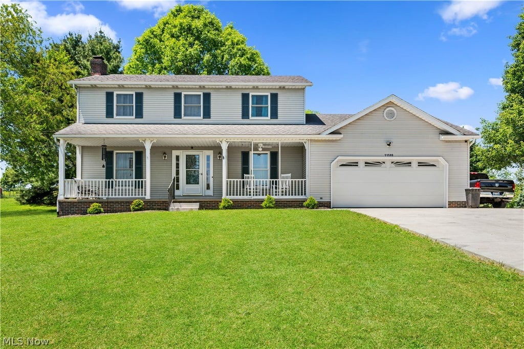 Photo of 11599 Hoover Avenue NW, Uniontown, OH 44685 (MLS # 5217281)