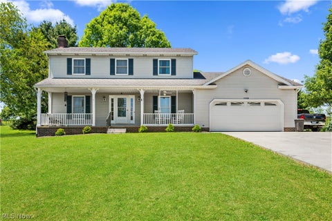 Homes For Sale - 11599 Hoover Avenue<br/> Uniontown, OH 44685