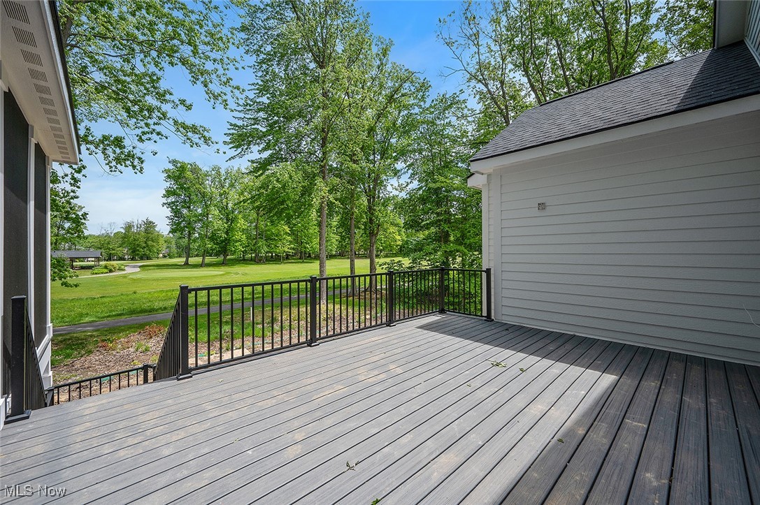 810 Club Drive, Aurora, Ohio image 26