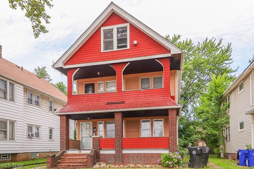 Photo of 1220 E 176th Street #2/UP, Cleveland, OH 44119 (MLS # 5212961)