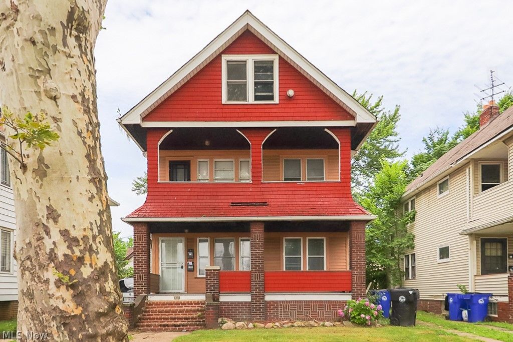 Photo of 1220 E 176th Street #2/UP, Cleveland, OH 44119 (MLS # 5212961)