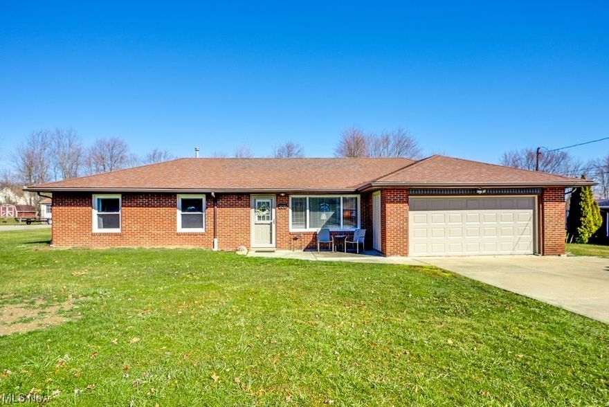 Delightfully updated 3 Bed/1.5 Bath all Brick Ranch on a quiet dead-end street is just minutes away from downtown Hudson, local nature preserves and has easy access to the Ohio Turnpike and Routes 480,14 and 303! Enjoy the ease of one-level living in this open and bright home with plentiful windows, neutral paint, and stunning Hickory floors throughout the living room, family room and bedrooms (2017). The strikingly updated kitchen (2017) wows with its abundant on-trend cabinets, sleek quartz countertops, luxury vinyl flooring and all stainless-steel appliances and transitions beautifully into the dining room and spacious family room with built-in cabinets, an attached powder room with newer fixtures and tile flooring (2017), a convenient laundry room, and a French door leading to the spacious backyard.  The main bathroom was also renovated and boasts a newer marble top double sink vanity, walk-in shower with tile surround and luxury vinyl flooring (2019). Looking for a great outdoor l