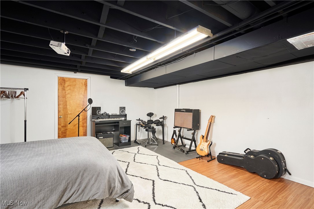 Bath, Ohio 44333, United States, 5 Bedrooms Bedrooms, ,4 BathroomsBathrooms,Residential,Contingent,181596