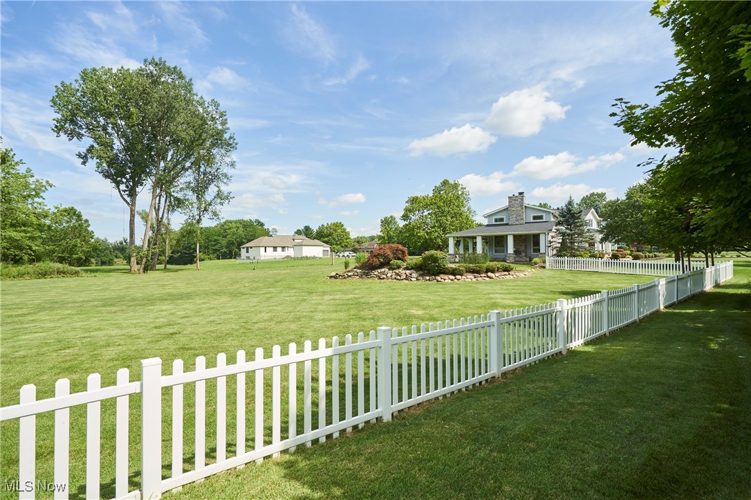 665 N Medina Line Road
