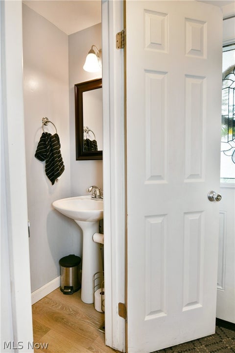 Tiny photo for 94 Camrose Drive, Niles, OH 44446 (MLS # 5221142)
