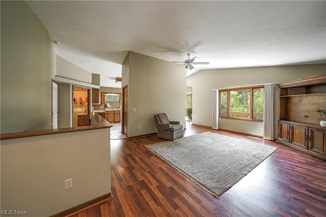 Willowdale Lake - Residential