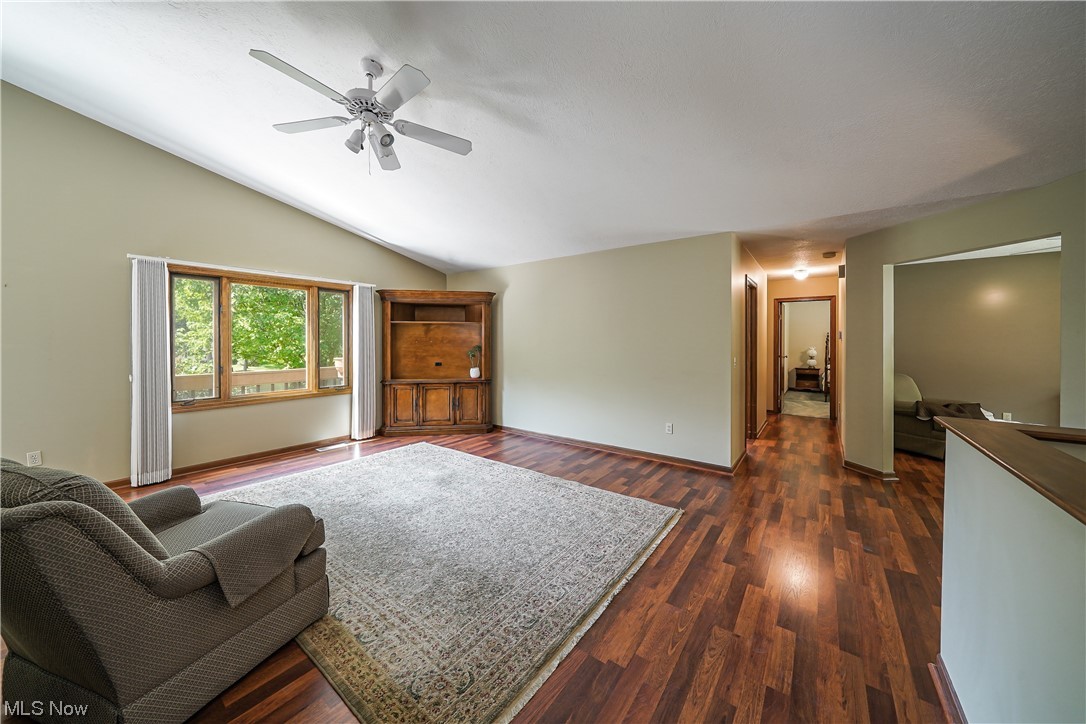 Willowdale Lake - Residential