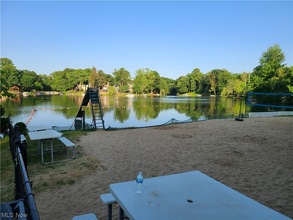 Willowdale Lake - Residential