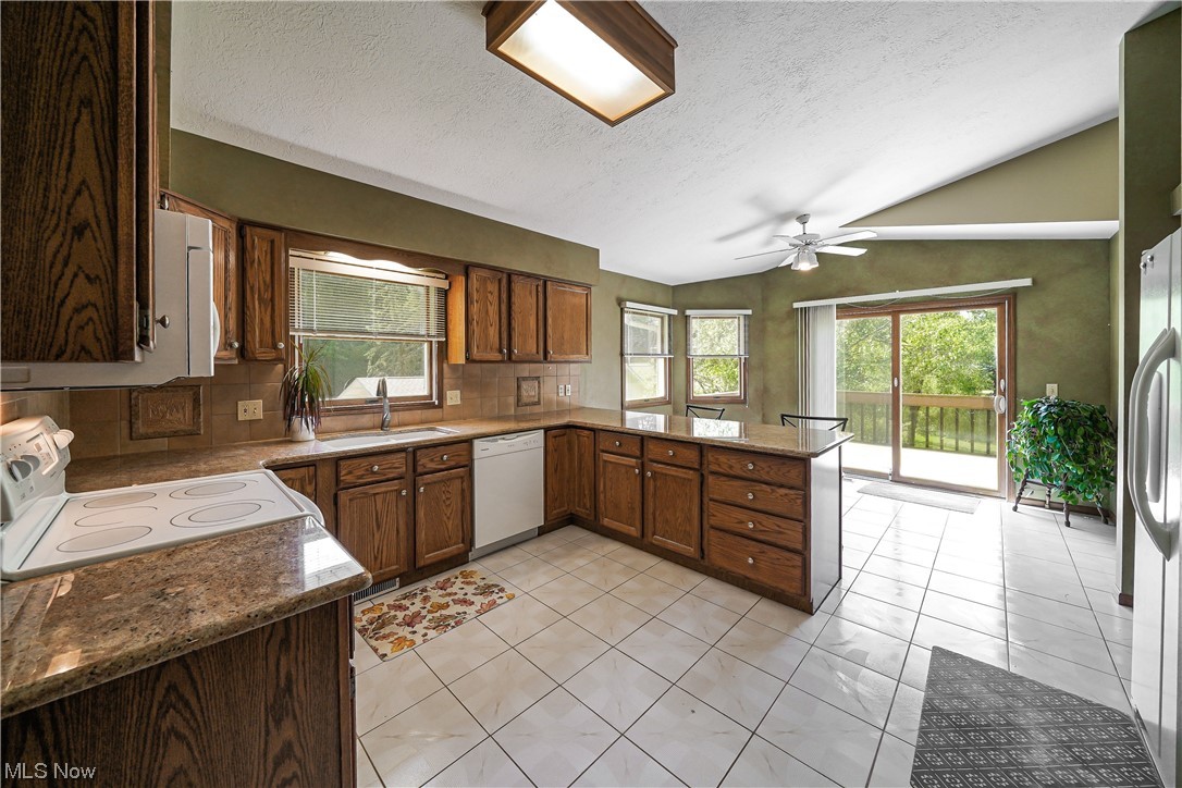 Willowdale Lake - Residential
