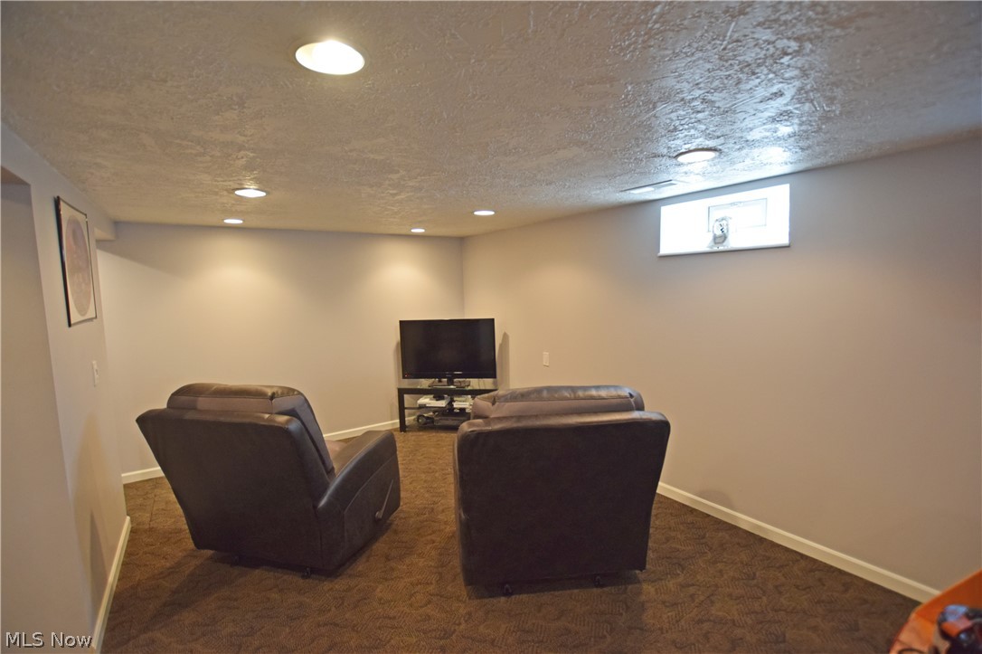 Royalton Heights 01 - Residential