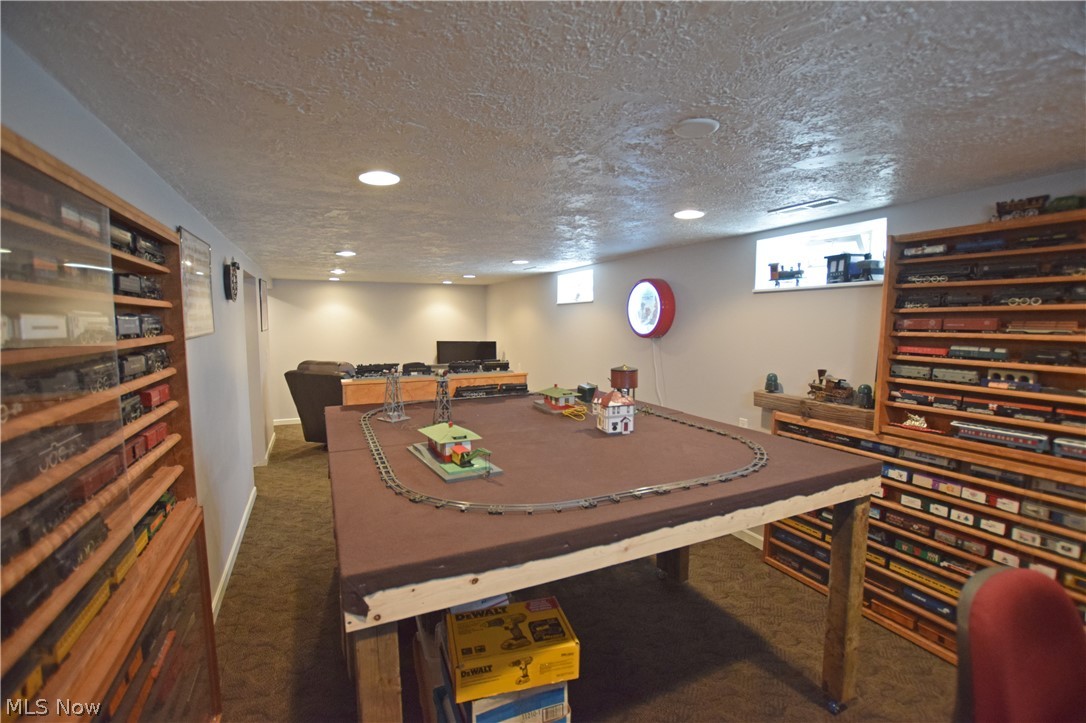 Royalton Heights 01 - Residential