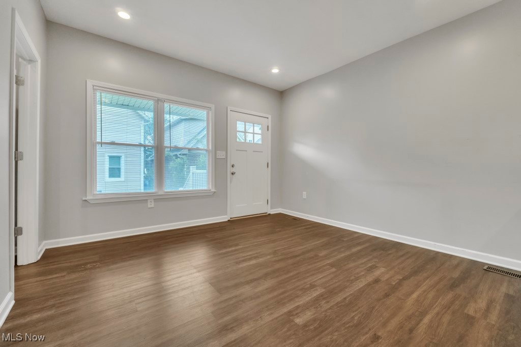 Gordon Square - Residential Income