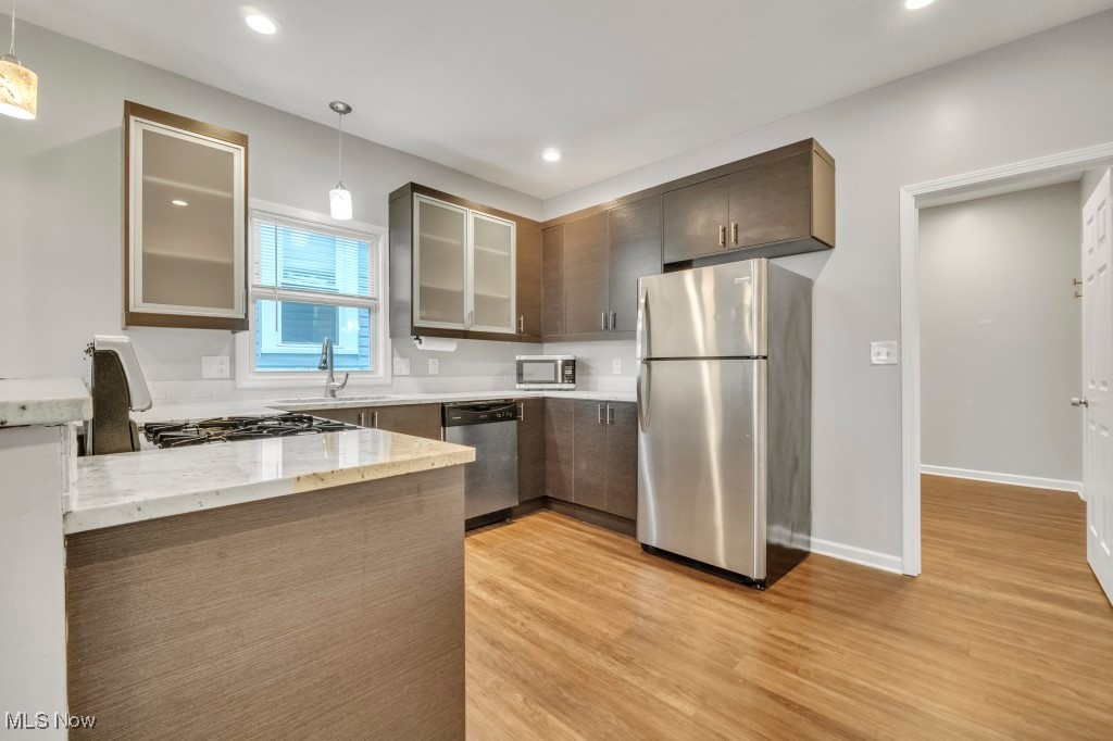 Gordon Square - Residential Income