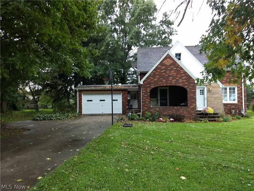 Location and turnkey opportunity to purchase a home in the heart of Kidron. The home features kitchen, formal dining room, living room with decorative fireplace, 1.5 baths, two large bedrooms with abundant closet space, beautiful hardwood floors and original woodwork. Property has attached garage and detached garage/shop to accommodate you. The spacious backyard features a patio to enjoy your view. The utilities to the property are private well, public sewer, and forced air gas heat. Property sits on .95 acre. This all sells to the highest bidder, so come bid to your judgement. Auction will be held on November 13th at 5:00.  Don't miss this opportunity! Just walking distance of anywhere in Kidron!

Real Estate Terms: 5% buyer's premium, 10% nonrefundable down payment made the day of sale with the balance due at closing in 30-45 days. No financing or other contingencies. Any required inspections must be completed prior to bidding. All information contained herein derived from sources