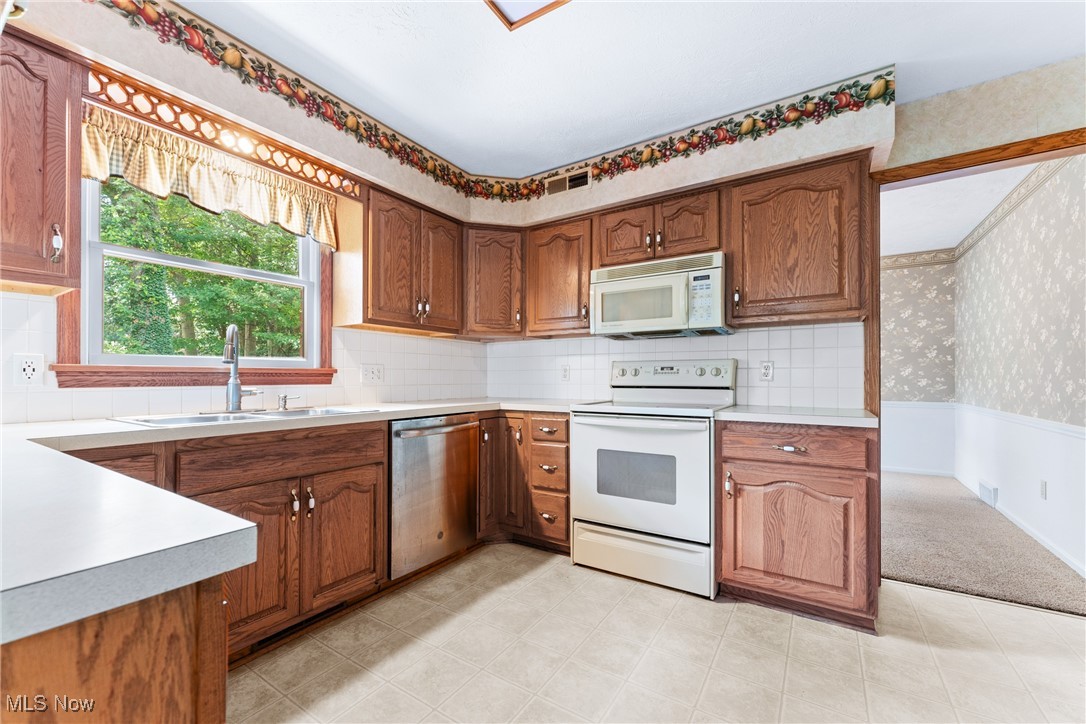 Colonial Hills - Residential