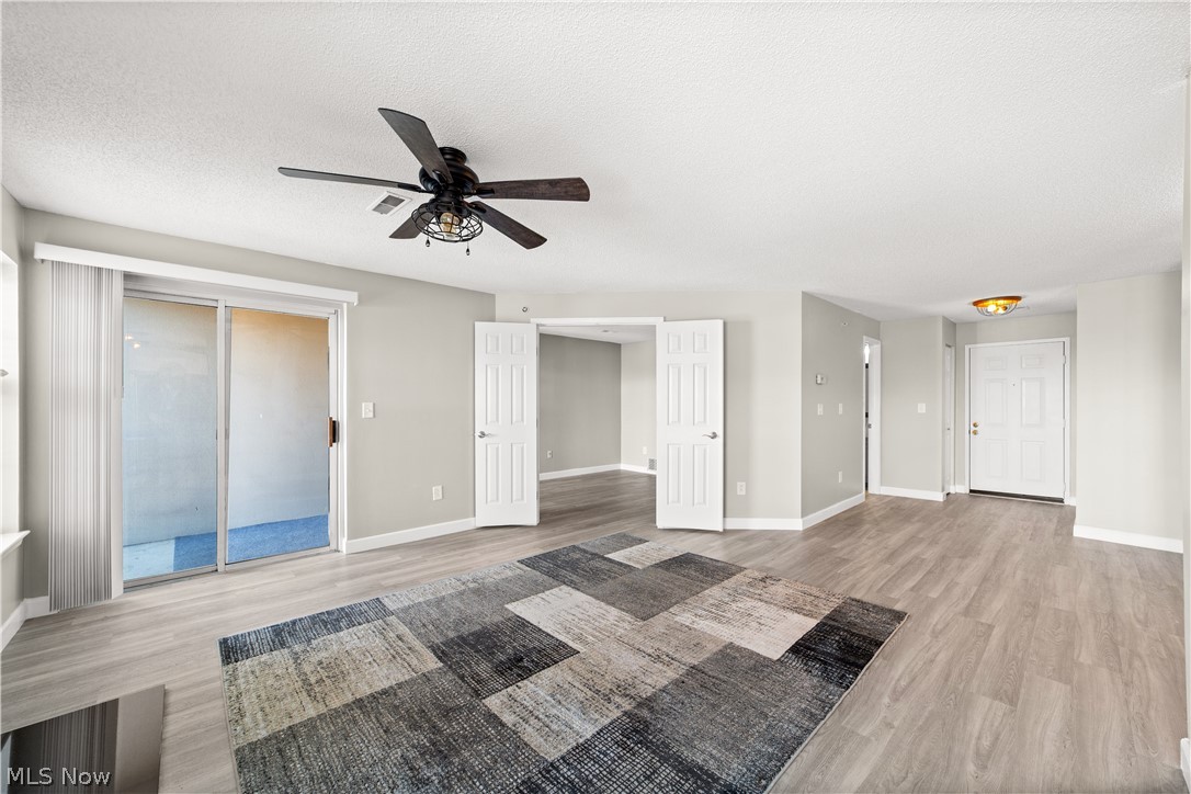 Fox Hollow/Woodhawk Condo - Residential