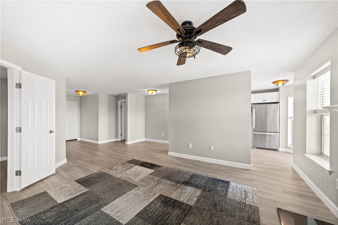 Fox Hollow/Woodhawk Condo - Residential