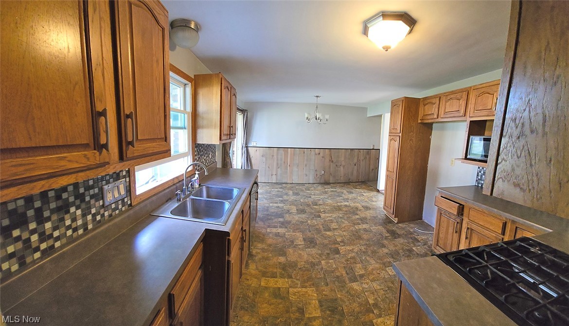 Wilkshire Hills 08 Edgewood Ac - Residential