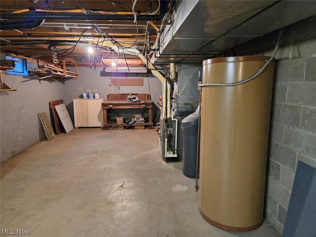 Wilkshire Hills 08 Edgewood Ac - Residential