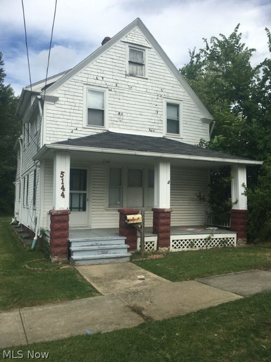 Great Invest Opportunity.  This colonial features 3 bedrooms; full bath. Kitchen offers ample cabinetry and counter space.  Full Basement for extra storage.  Bring your decorating ideas and make this your home!! Schedule your showing Today and submit your offer.