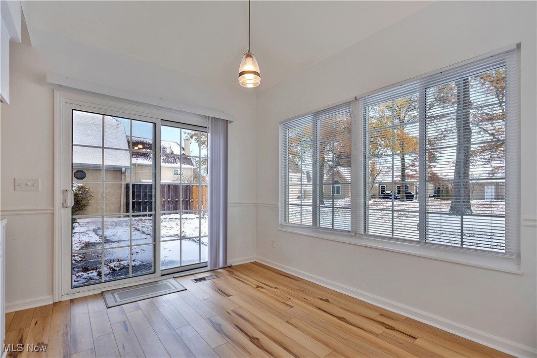 Cobblestone Lane Condo - Residential