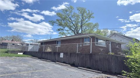 Tiny photo for 785 Brittain Road, Akron, OH 44305 (MLS # 5202409)