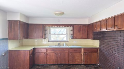 Tiny photo for 785 Brittain Road, Akron, OH 44305 (MLS # 5202409)