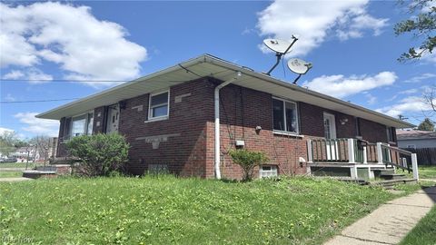Tiny photo for 785 Brittain Road, Akron, OH 44305 (MLS # 5202409)