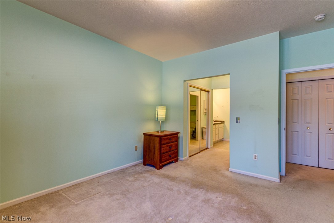 Hickory Ridge Condo Ph 12 - Residential