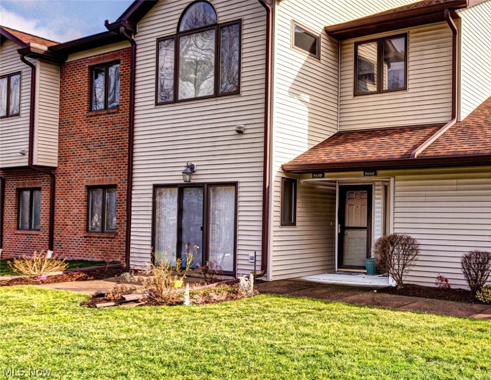 Hickory Ridge Condo Ph 12 - Residential