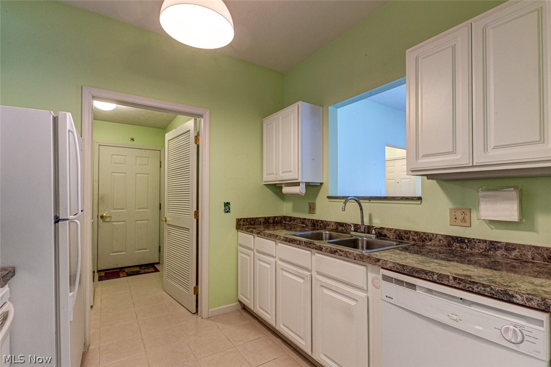 Hickory Ridge Condo Ph 12 - Residential