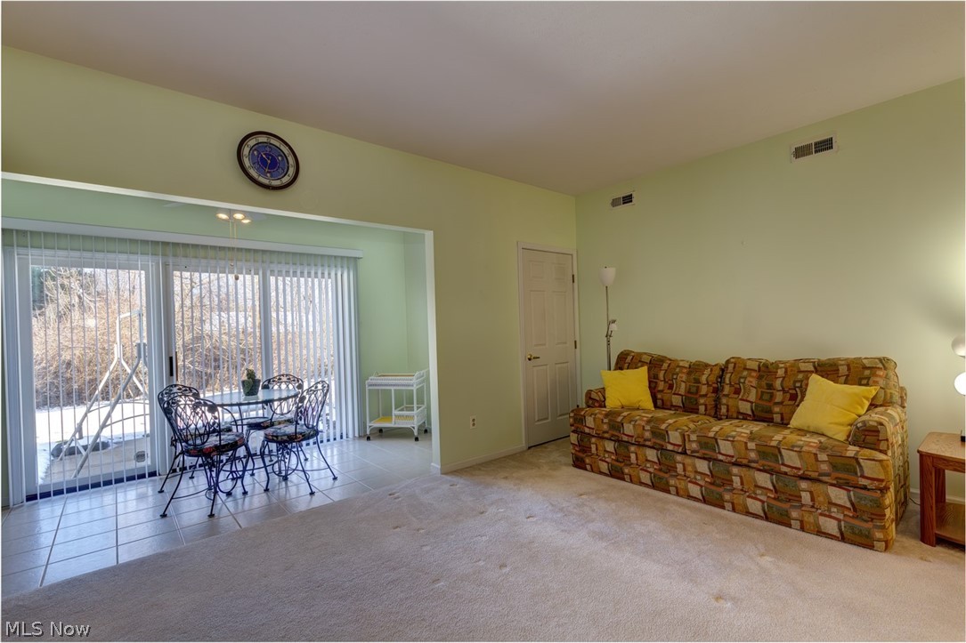 Hickory Ridge Condo Ph 12 - Residential