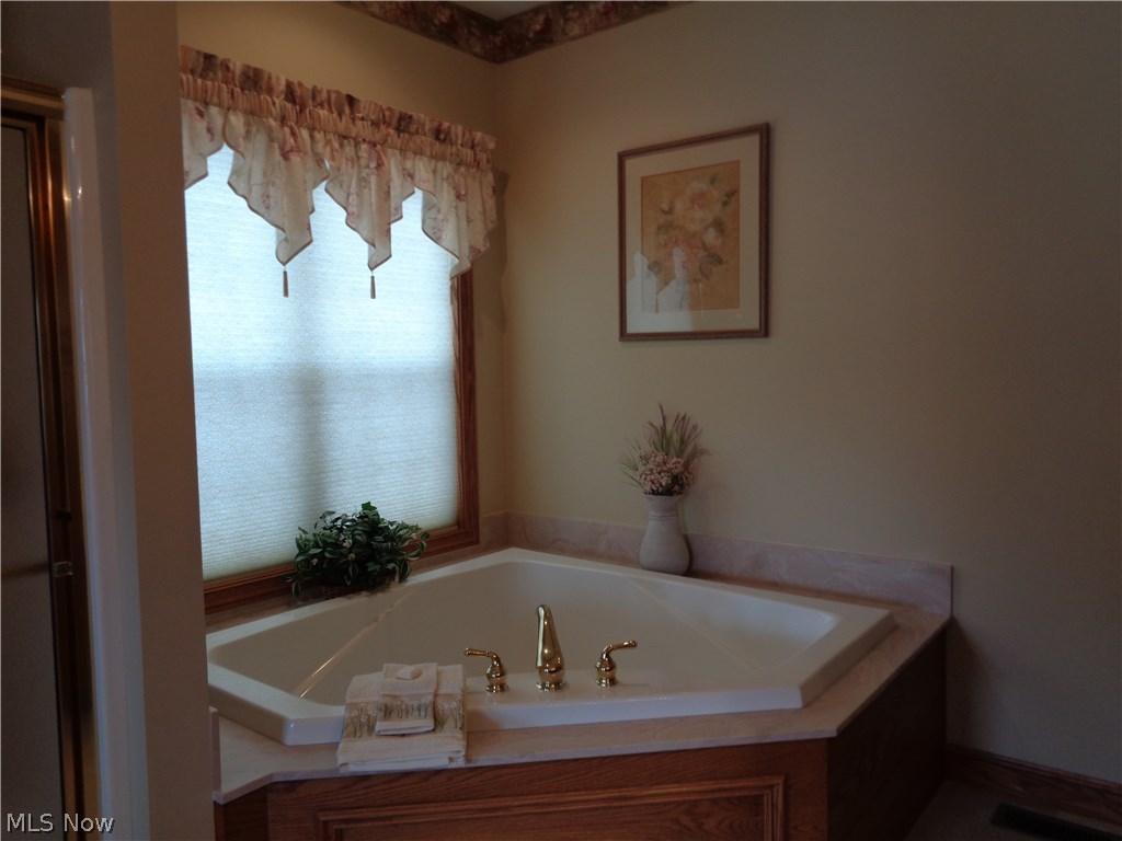 Mill Run Villas Condo Ph 01f - Residential