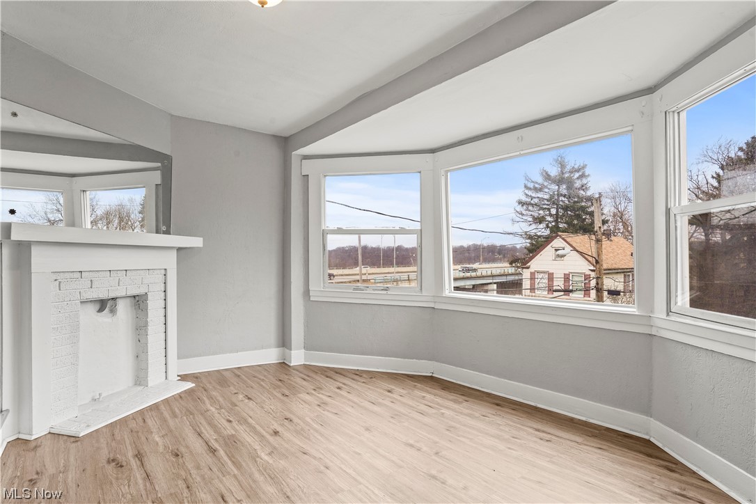 Unique Opportunity! One Vacant Unit in Proximity to Akron City Hospital and Akron University. Nestled on a Quaint Side Street, this Property Boasts Spacious Rooms Ideal for Your Next Venture. Don't Miss Out!