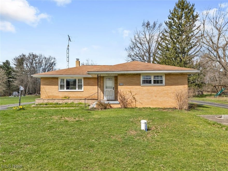 Experience the peace of country living in this charming 3-bedroom, 1-bath ranch on over 9 acres of wooded land—perfect for nature lovers and those interested in farming or homesteading. Inside, enjoy updates like a refreshed kitchen and bathroom, plus a new drilled well for peace of mind. The full basement offers plenty of storage or expansion potential. Outside, you'll find new gutters, a large detached garage, and a spacious driveway—ideal for vehicles, equipment, or weekend projects. Whether you're heading to town or one of the area's multiple lakes, this location offers the perfect blend of convenience and serenity. Don’t miss out—schedule your showing today!
