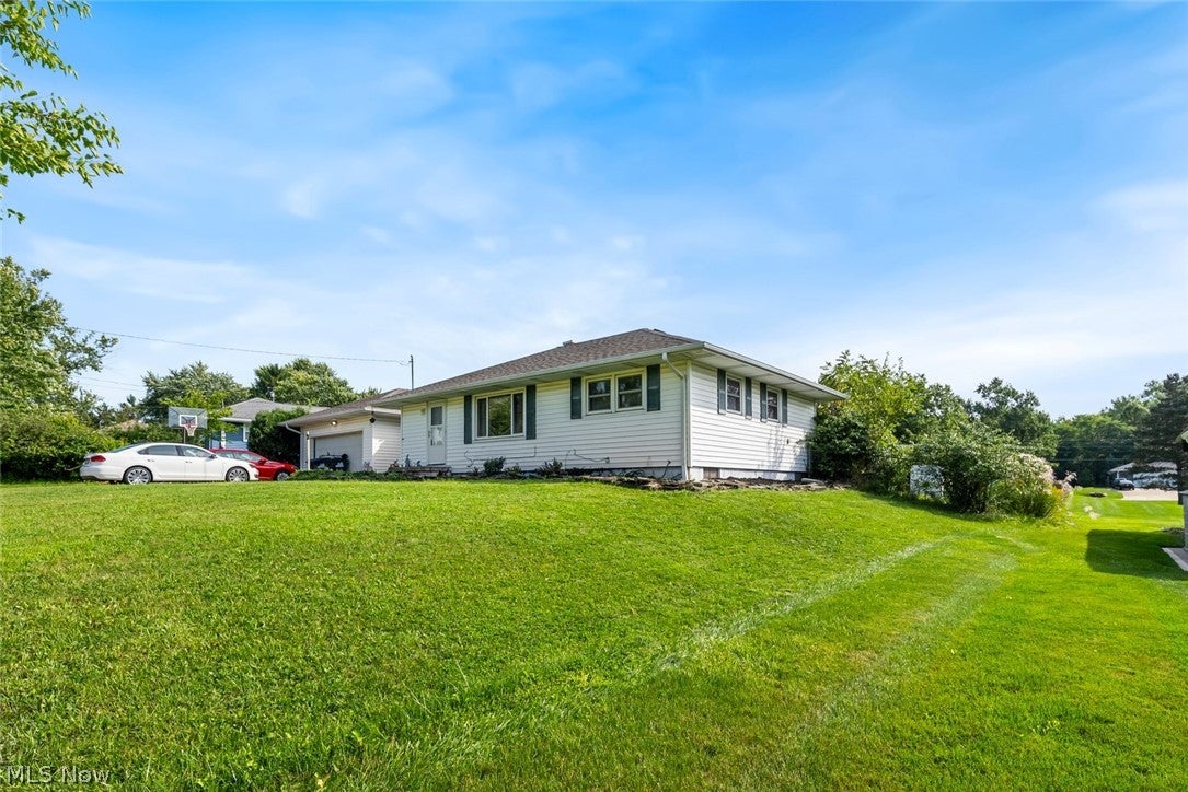 1187 Meadowbrook Boulevard