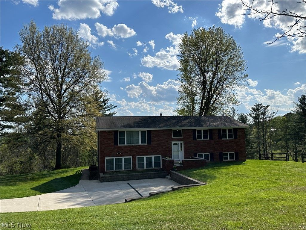 Photo of 285 A E Miller Road, Lowell, OH 45744 (MLS # 5200616)