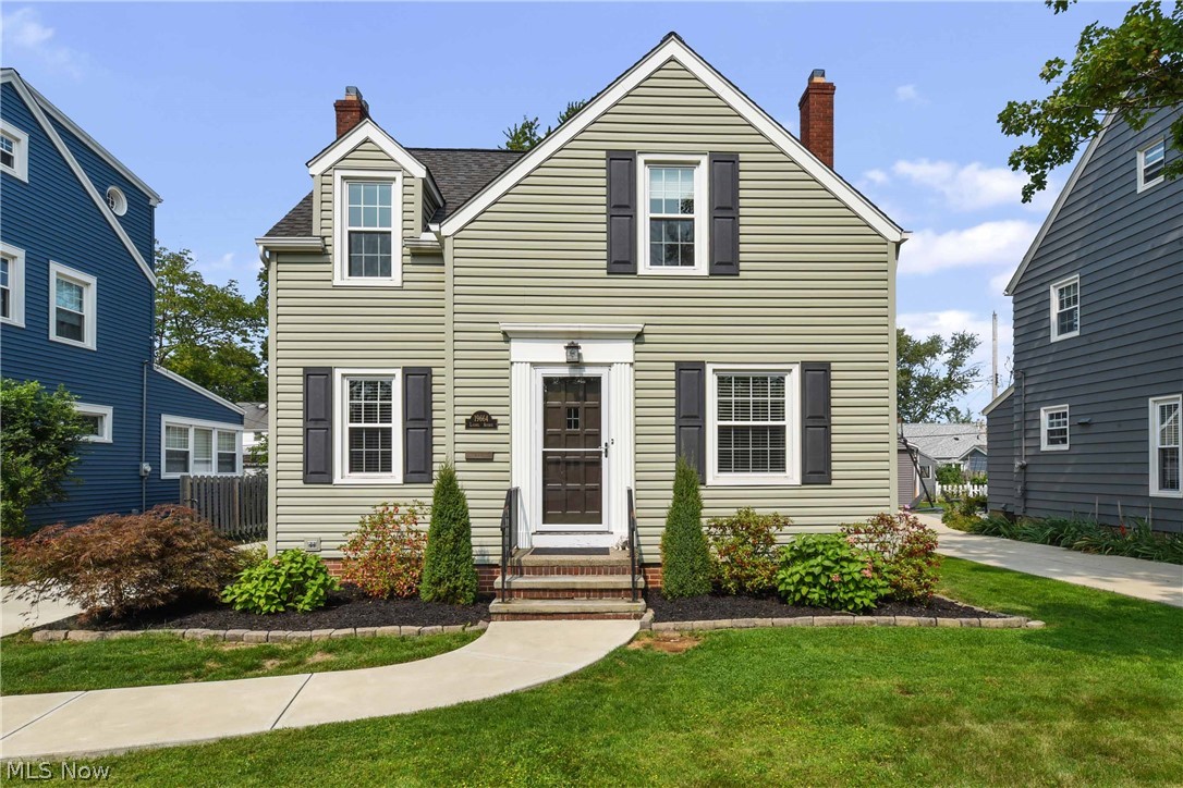 This picture perfect colonial located in the historic Library District is located in a great walkable neighborhood close to schools, library, dining, shopping and so much more. This home is full of charm and character throughout including cove ceilings, decorative moldings, archways, glass door knobs and gleaming hardwood floors. A welcoming foyer draws you into a sun-filled living room with gas fireplace. A formal dining room with built-in china cabinets creates a perfect connection between the living room and kitchen and also features a sliding door that leads to an enclosed sunroom that offers panoramic views of the backyard. A totally remodeled kitchen is a chef's dream and includes stainless steel appliances: gas stove, microwave, cabinet-depth refrigerator and dishwasher. Granite counters, tile back splash and recessed lighting complete this great space. There is also a first floor bonus room that could be used as an office, den, library or kids playroom. Upstairs is a l