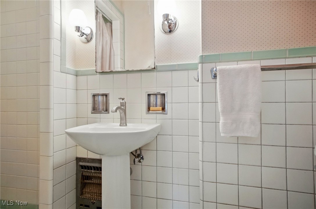 2864 Lakeland Pkwy, Stow, Ohio image 33