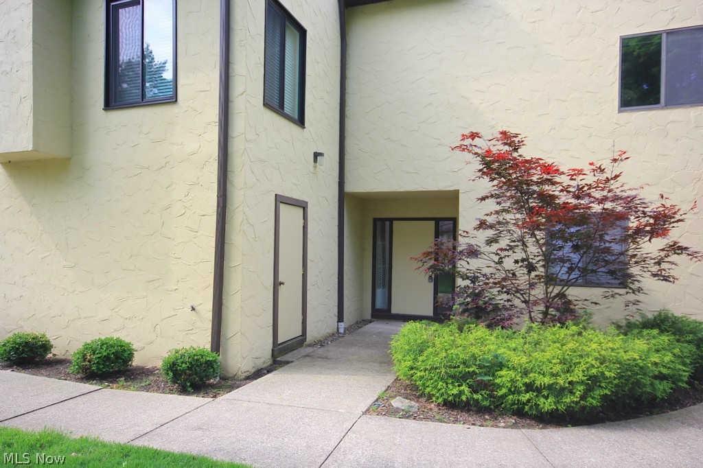 Hampton Woods - Residential