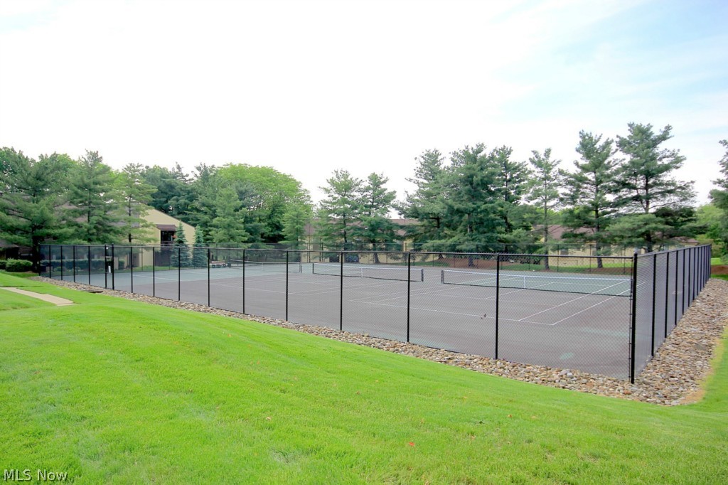 Hampton Woods - Residential