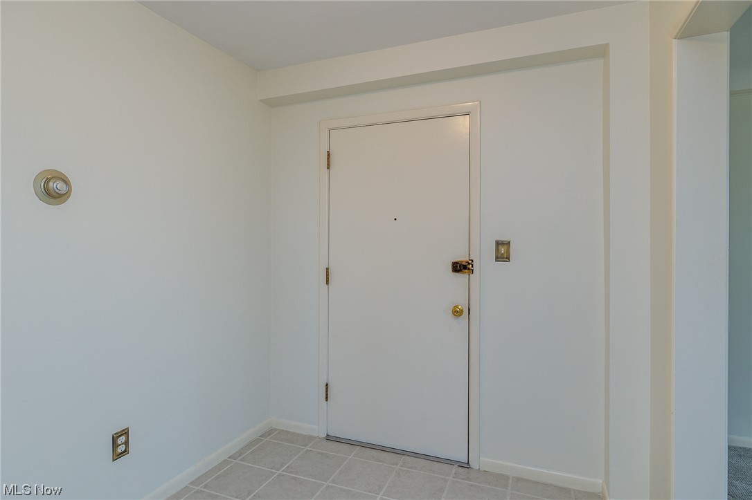 Hampshire House Condo - Residential