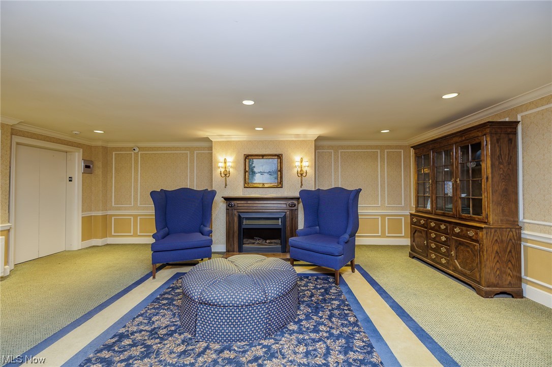 Hampshire House Condo - Residential