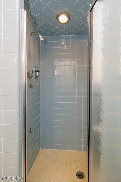 Hampshire House Condo - Residential