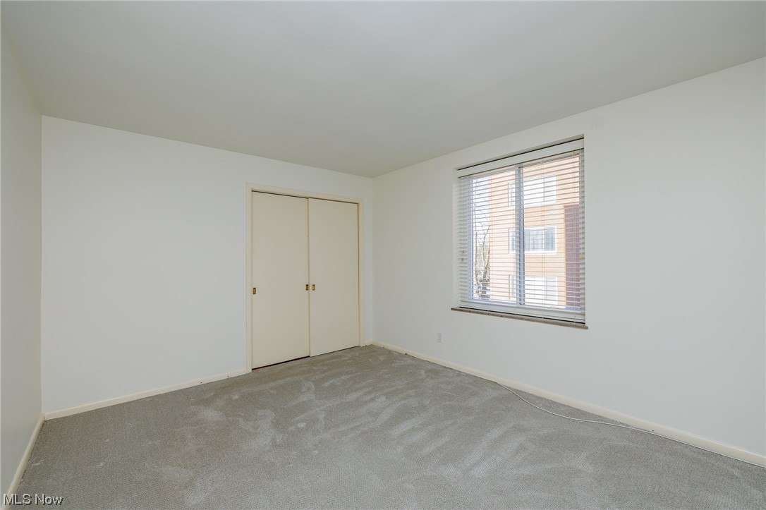 Hampshire House Condo - Residential