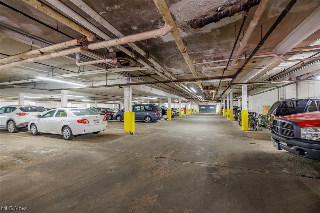 Hampshire House Condo - Residential